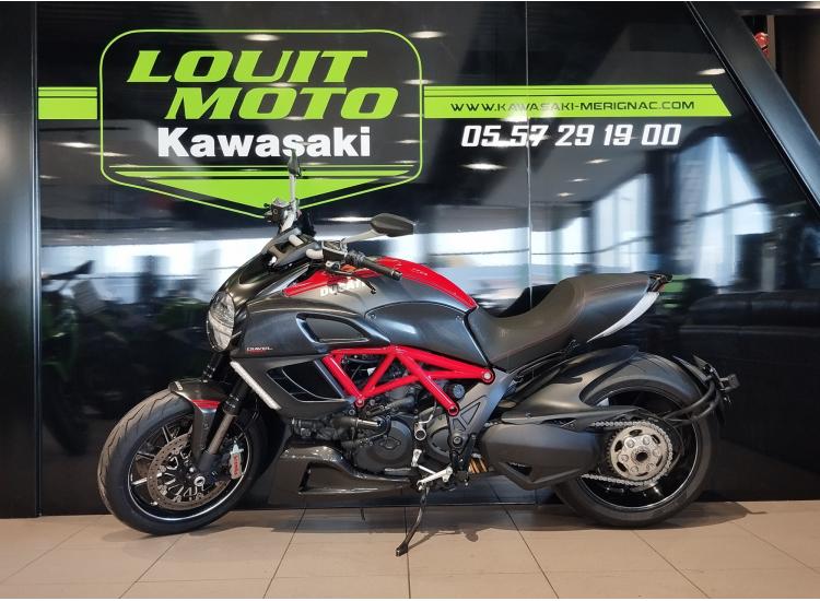 DUCATI DIAVEL CARBON
